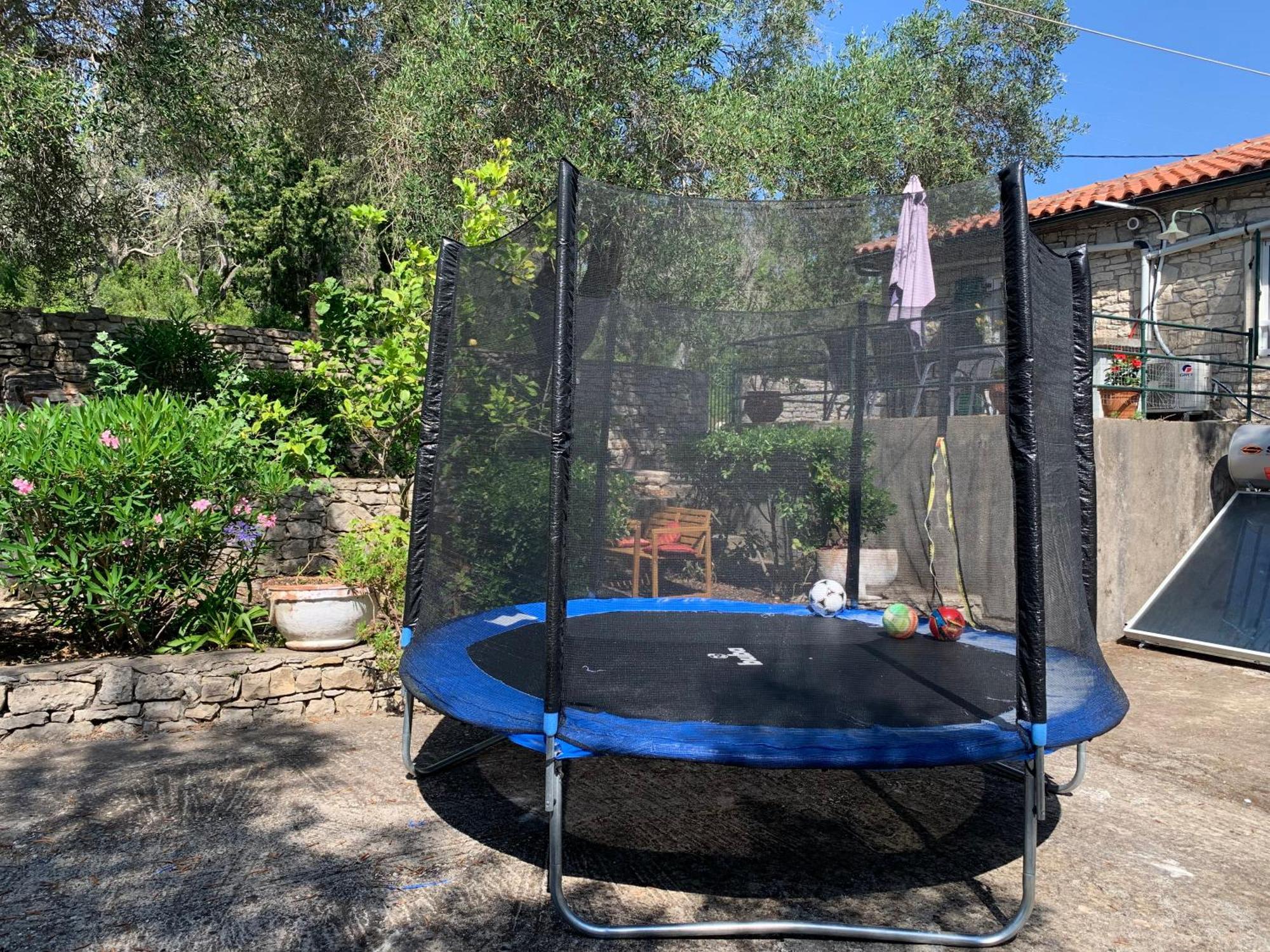 Mikroulis Residence Mastoratika 外观 照片