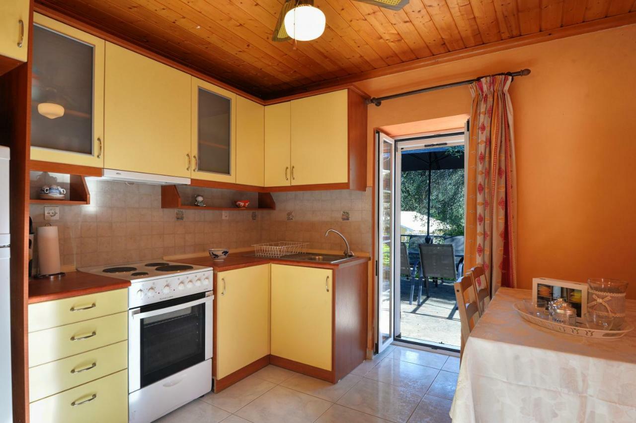 Mikroulis Residence Mastoratika 外观 照片